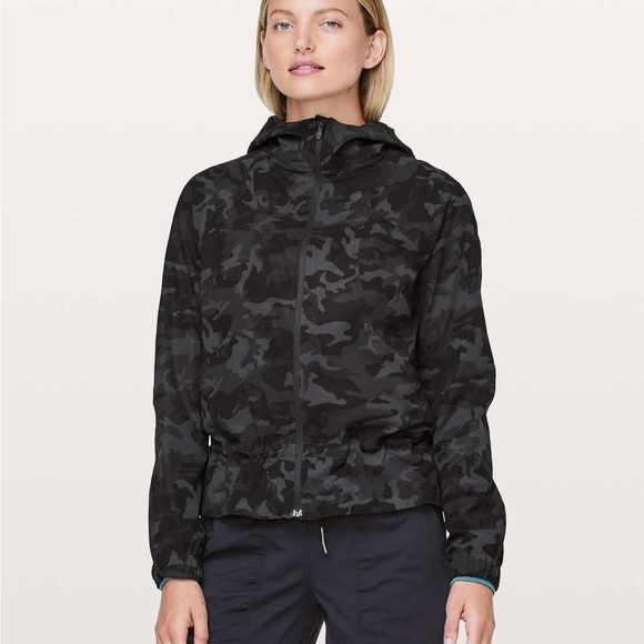 Lululemon Pack It Up Jacket - Picture 2 of 3